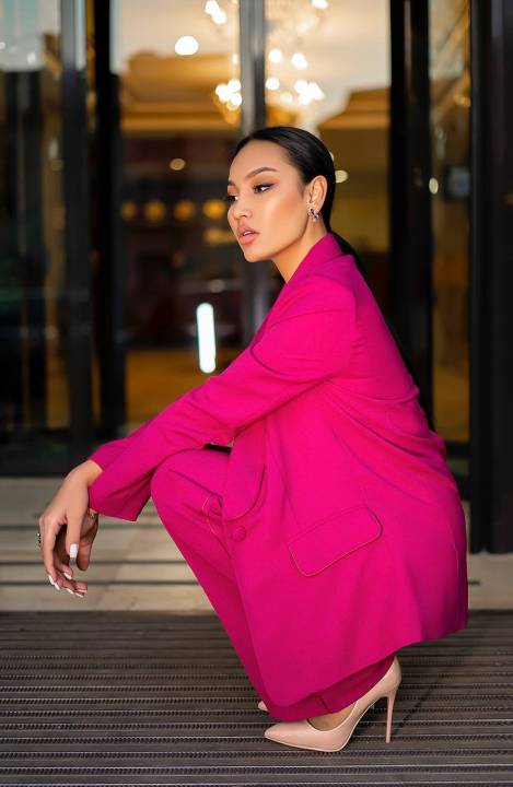 Нора фото 1706